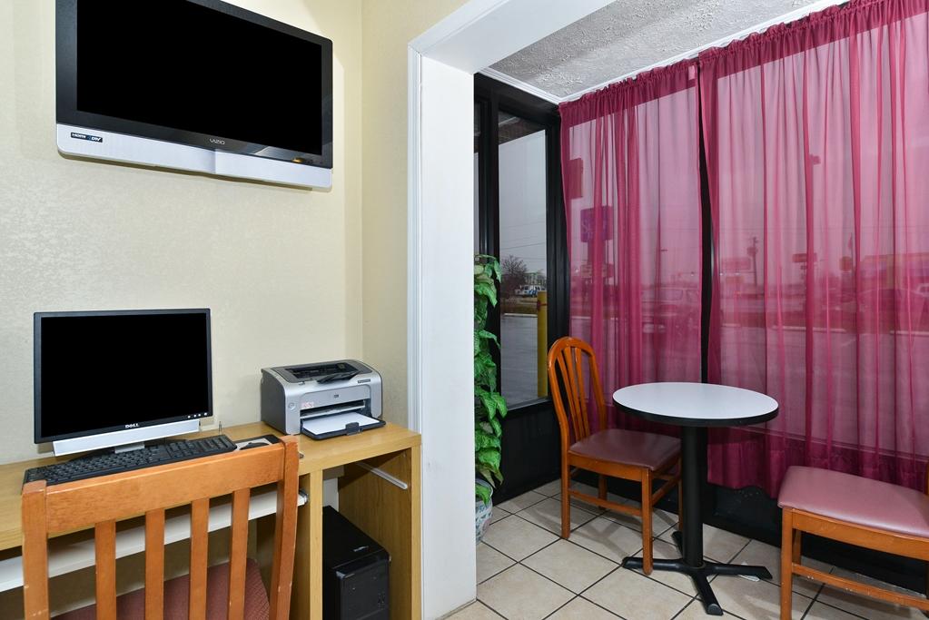 Americas Best Value Inn - Fredericksburg North Facilities photo