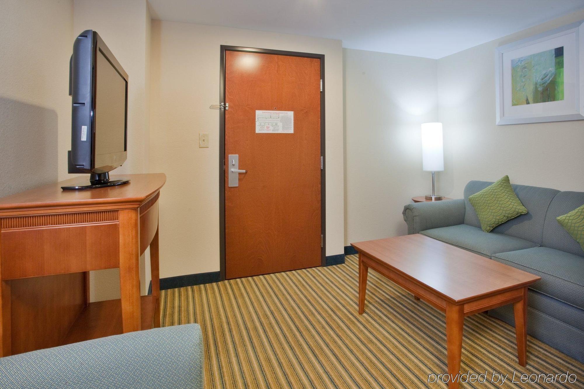 Americas Best Value Inn - Fredericksburg North Exterior photo