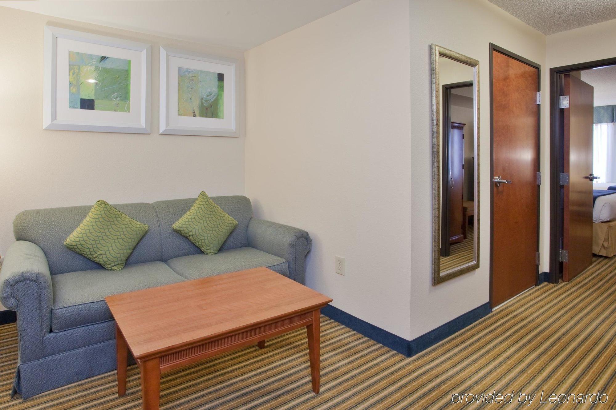 Americas Best Value Inn - Fredericksburg North Exterior photo