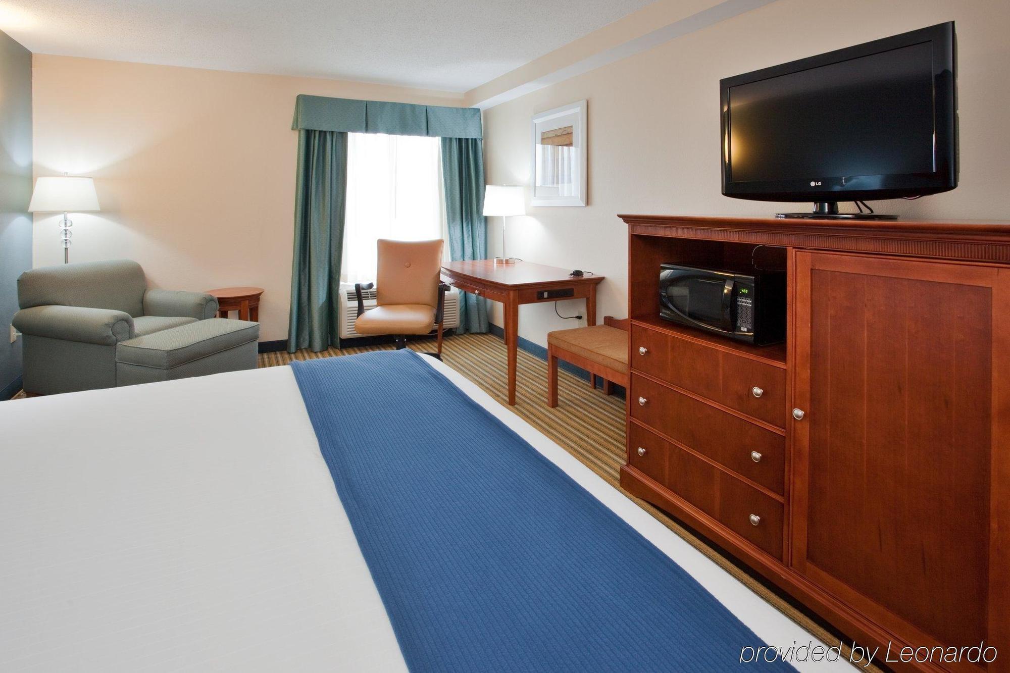 Americas Best Value Inn - Fredericksburg North Exterior photo