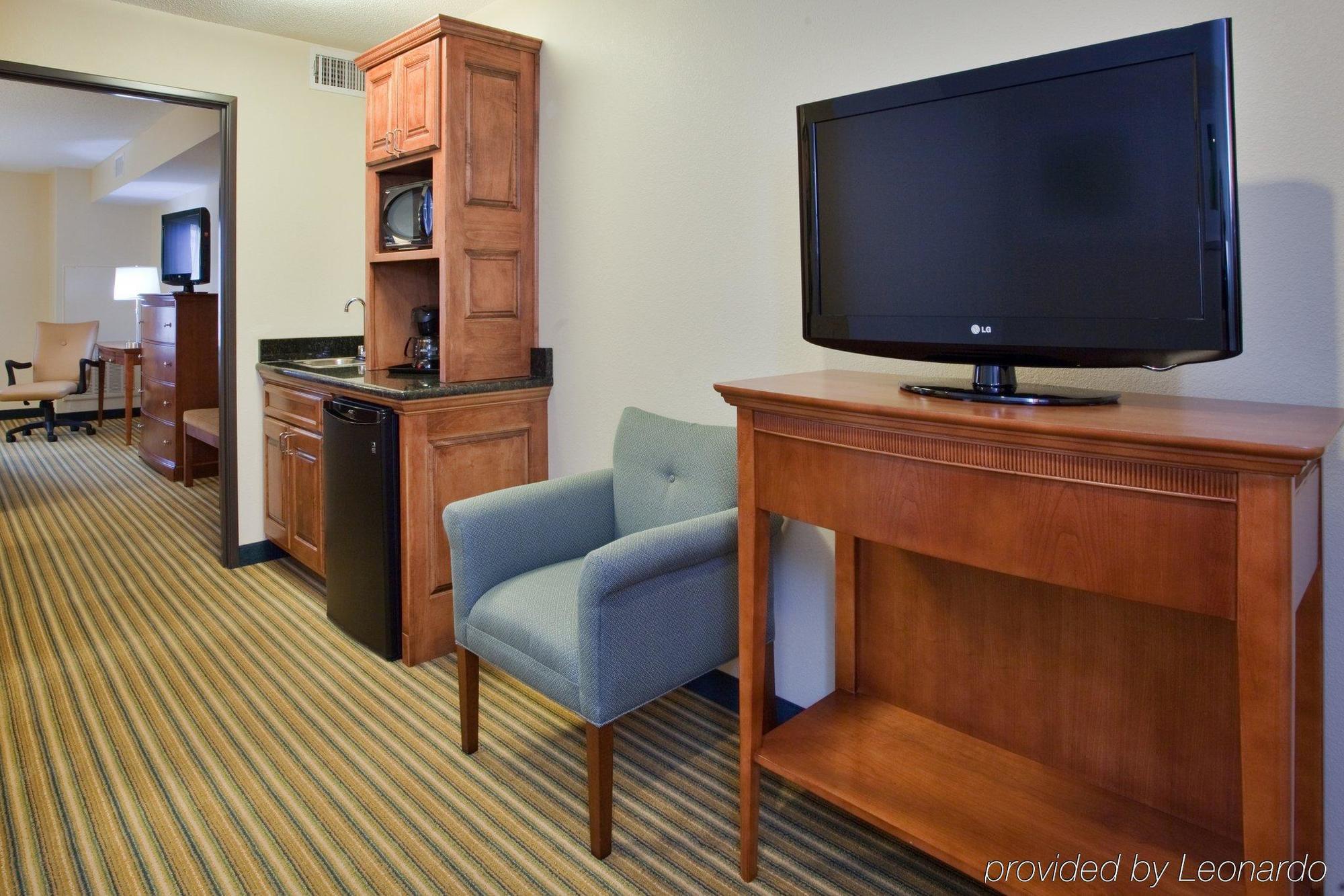Americas Best Value Inn - Fredericksburg North Exterior photo